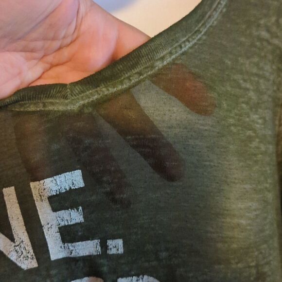 STATE of Mine L large army green sheet ONE TIRED MOTHER tee Tshirt soft - Picture 4 of 9